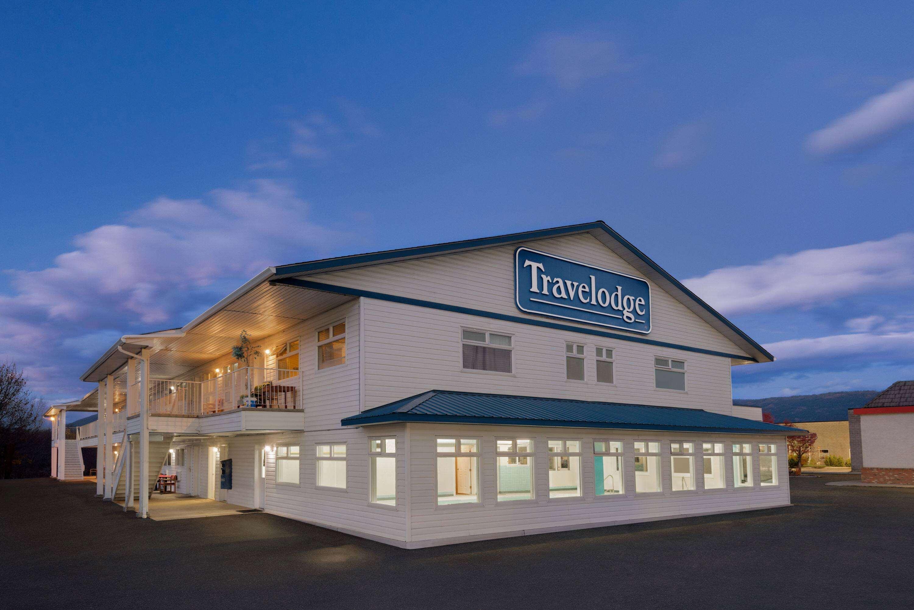 Travelodge By Wyndham Salmon Arm Bc Eksteriør bilde